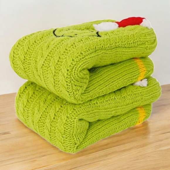 Dr Seuss Grinch Adult Sherpa Lined Grinch Santa Hat Sweater Knit Slipper Socks - Picture 12 of 16